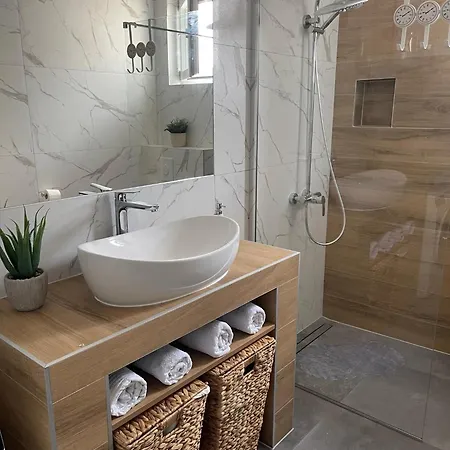 Toma's * Grebaštica